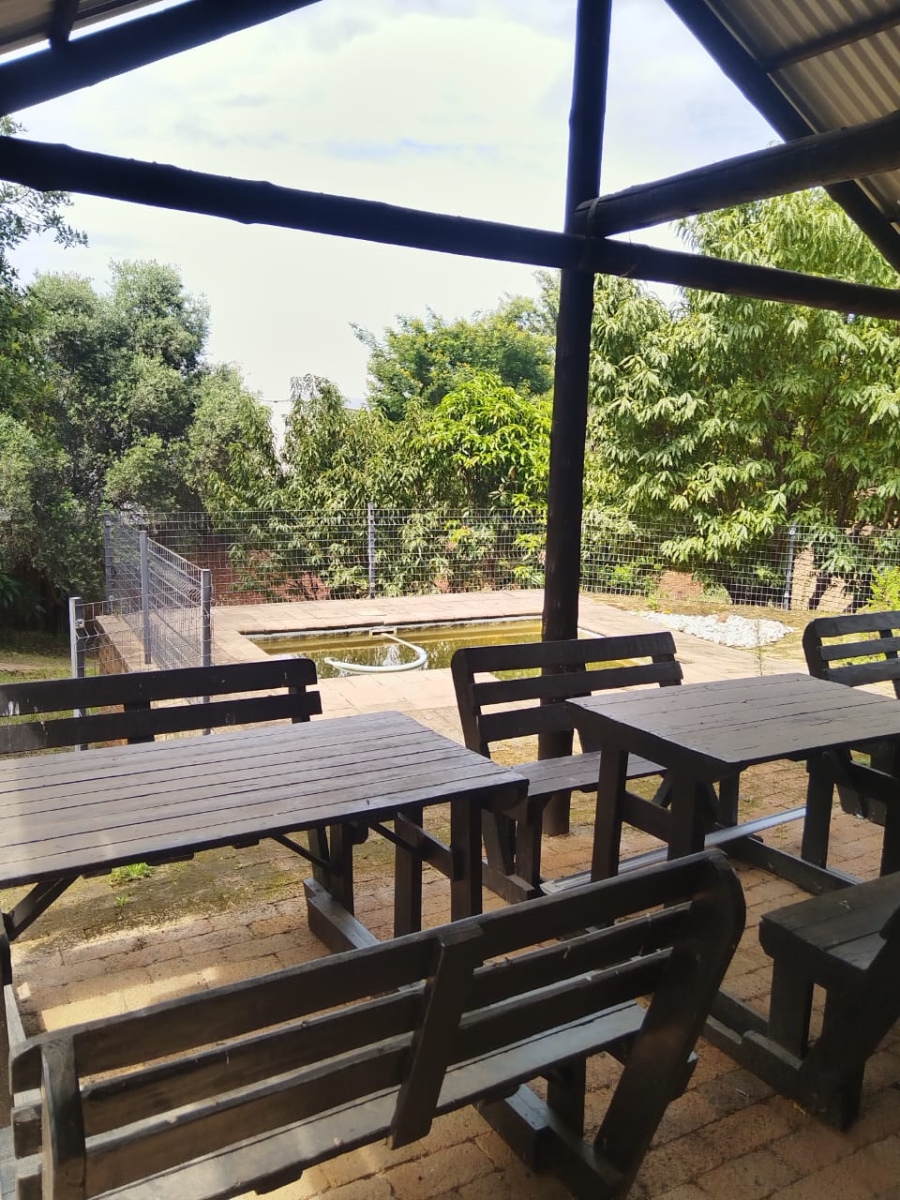 5 Bedroom Property for Sale in Schoemansville North West